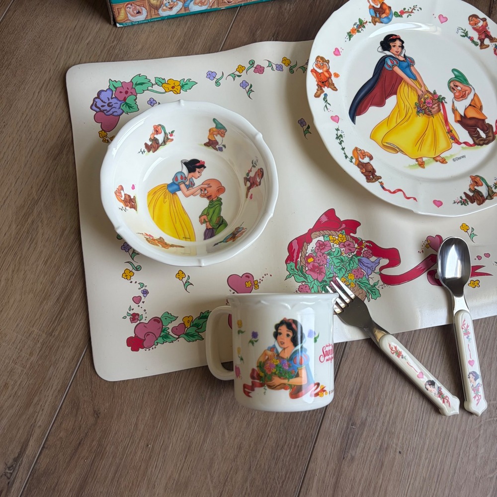 RARE Full Set Vtg Disney Snow White Seven Dwarfs 6pc Melamine Set Selandia Plate - Picture 2 of 7